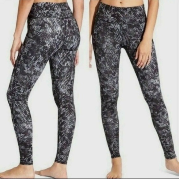 Athleta Chaturanga Cobra Tights - Picture 3 of 11